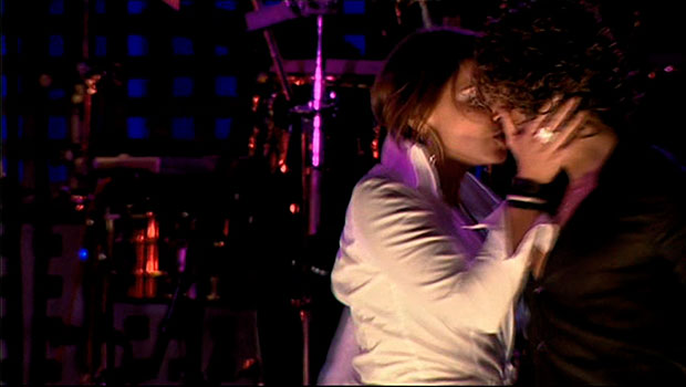 Beso-Chenoa-Bisbal