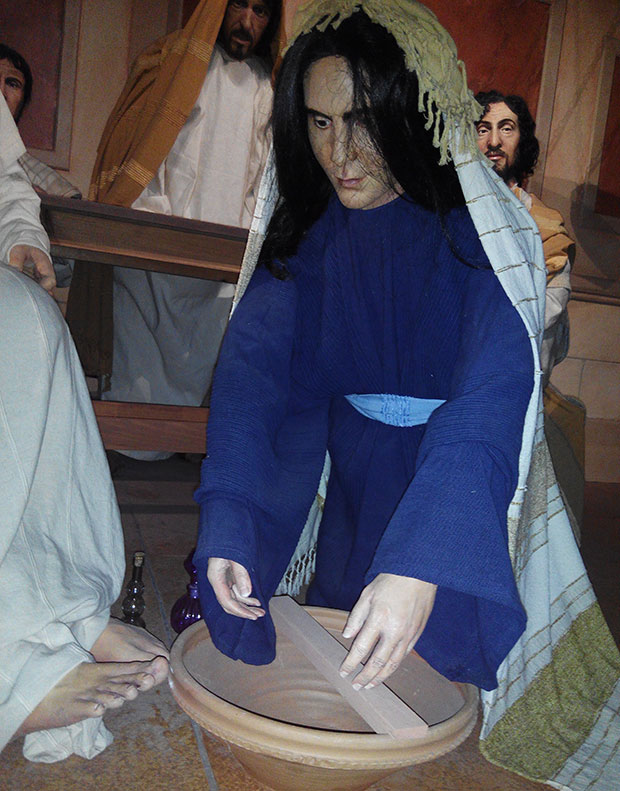 Museo-de-Cera-Vida-de-Cristo-Fatima-pecadora-pies