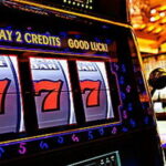 Παιχνίδι κουλοχέρη Gamble Dolphin's Pearl Online από την Novomatic