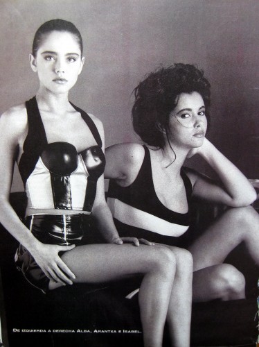 Alba Greco posando como modelo junto a Arancha del Sol en 1992
